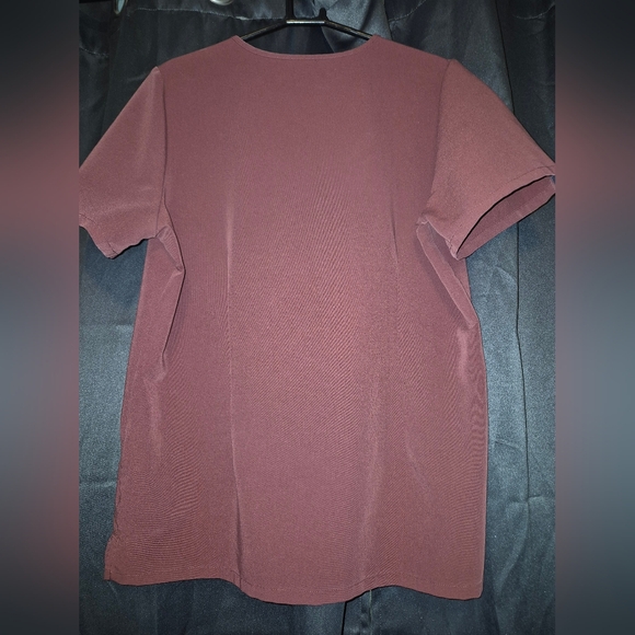 Figs Scrub Top - Picture 3 of 4